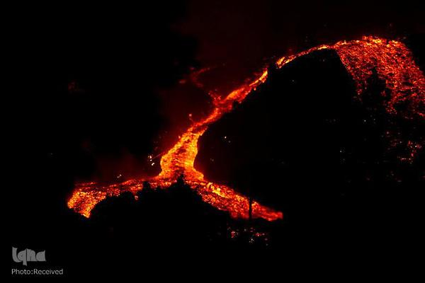 فوران آتشفشان لاپالما در جزایر قناری اسپانیا