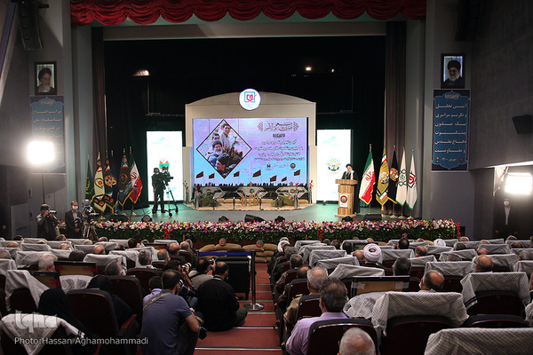 آیین تجلیل و تکریم از یک میلیون پیشکسوت دفاع مقدس با حضور رییس جمهور