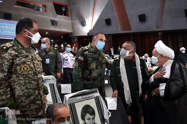 آیین تجلیل و تکریم از یک میلیون پیشکسوت دفاع مقدس با حضور رییس جمهور