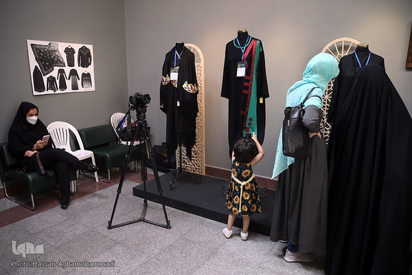 ششمین نمایشگاه لباس عاشورایی در فرهنگستان هنر