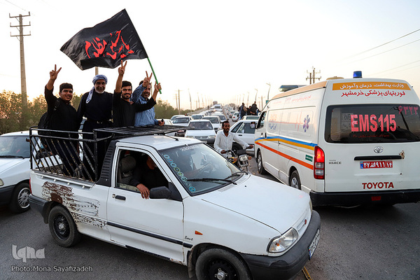 ازدحام زائرین اربعین در پشت مرز بسته شلمچه