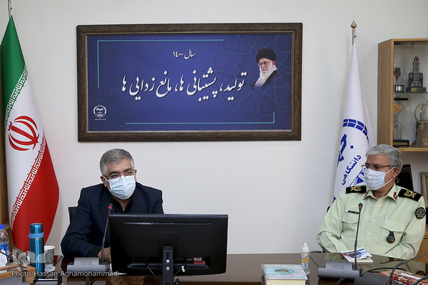 مراسم امضای تفاهم نامه همکاری های مشترک میان جهاد دانشگاهی و بنیاد حفظ آثار و ارزشهای دفاع مقدس