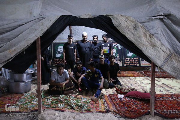 خادمین زائرین پیاده روی اربعین حسینی