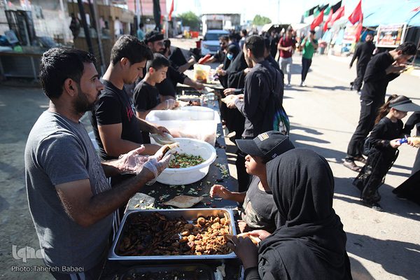 خادمین زائرین پیاده روی اربعین حسینی