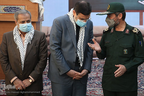 آیین زنگ ملی ایثار و مقاومت