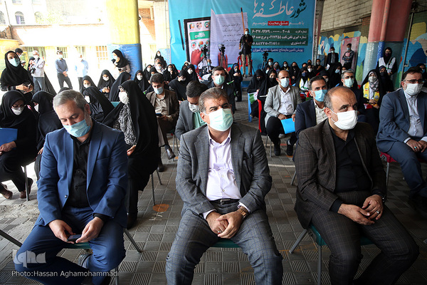 مراسم نمادین نواختن زنگ «شور عاطفه ها» در دبیرستان دخترانه شهید «محمدباقر صدر» منطقه ۱۱آموزش و پرورش تهران