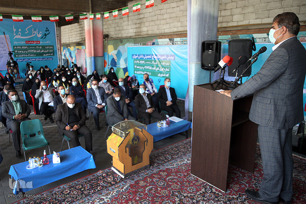 مراسم نمادین نواختن زنگ «شور عاطفه ها» در دبیرستان دخترانه شهید «محمدباقر صدر» منطقه ۱۱آموزش و پرورش تهران