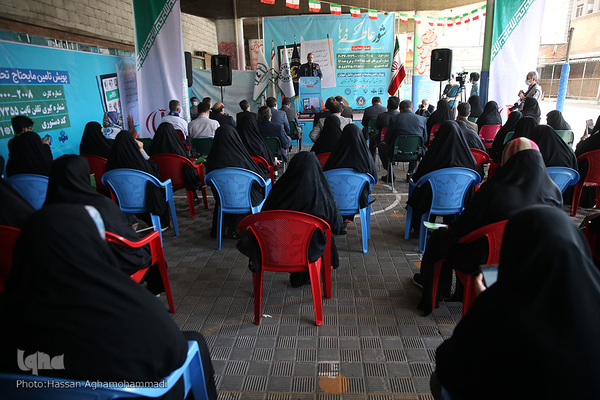مراسم نمادین نواختن زنگ «شور عاطفه ها» در دبیرستان دخترانه شهید «محمدباقر صدر» منطقه ۱۱آموزش و پرورش تهران