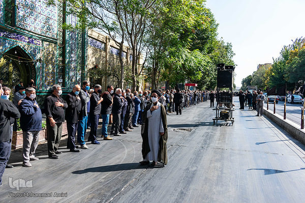 دسته عزاداری مردم تبریز از مسجد کبود به سمت مصلی امام خمینی(ره) در سالروز رحلت پیامبر گرامی اسلام(ص) و شهادت امام حسن مجتبی(ع) 