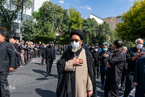دسته عزاداری مردم تبریز از مسجد کبود به سمت مصلی امام خمینی(ره) در سالروز رحلت پیامبر گرامی اسلام(ص) و شهادت امام حسن مجتبی(ع) 