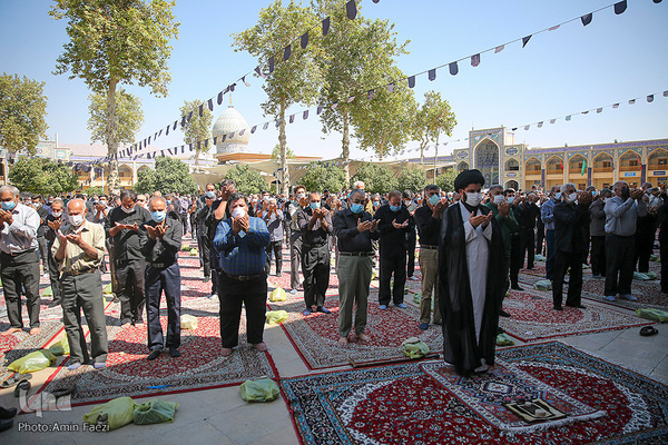 مراسم عزاداری زائرین و مجاورین آستان نورانی حضرت شاهچراغ(ع) در شیراز به مناسبت سالروز رحلت پیامبر گرامی اسلام(ص) و شهادت امام حسن مجتبی(ع) 