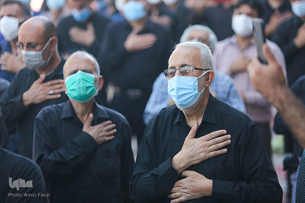 مراسم عزاداری زائرین و مجاورین آستان نورانی حضرت شاهچراغ(ع) در شیراز به مناسبت سالروز رحلت پیامبر گرامی اسلام(ص) و شهادت امام حسن مجتبی(ع) 