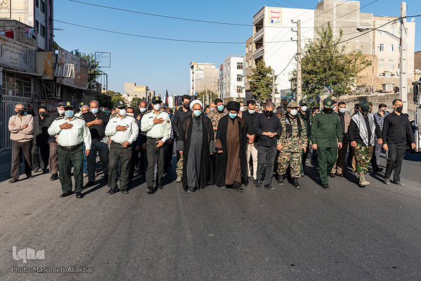 مراسم تشییع پیکر پاک شهید مدافع حرم «هادی شریفی» در بقعه امامزاده ابراهیم ملارد
