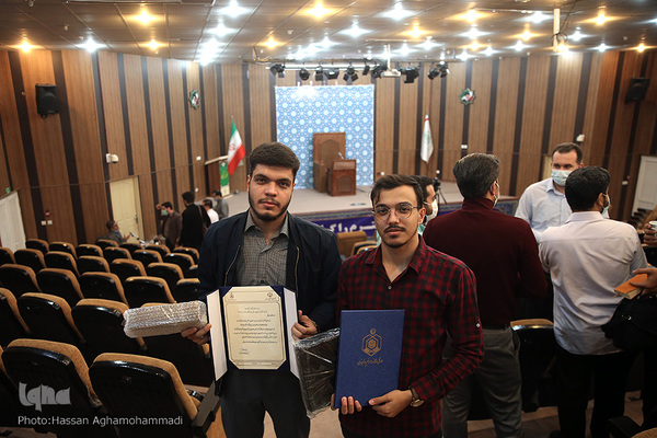 مرحله نیمه‌نهایی(ضبط تصویری) رقابتهای متسابقین استان تهران در چهل و چهارمین دوره مسابقات سراسری قرآن کریم 