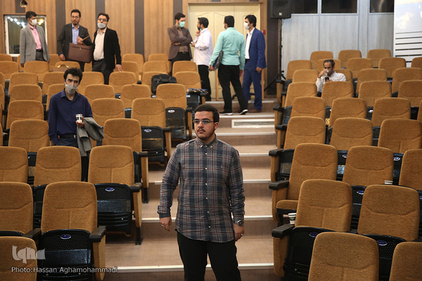 مرحله نیمه‌نهایی(ضبط تصویری) رقابتهای متسابقین استان تهران در چهل و چهارمین دوره مسابقات سراسری قرآن کریم 