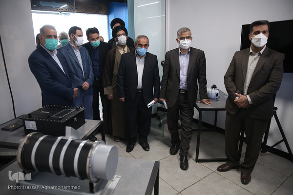 بازدید مجتبی عبداللهی، مدیر کل اوقاف و امور خیریه استان تهران از نمایشگاه دستاوردهای نهاد وقف