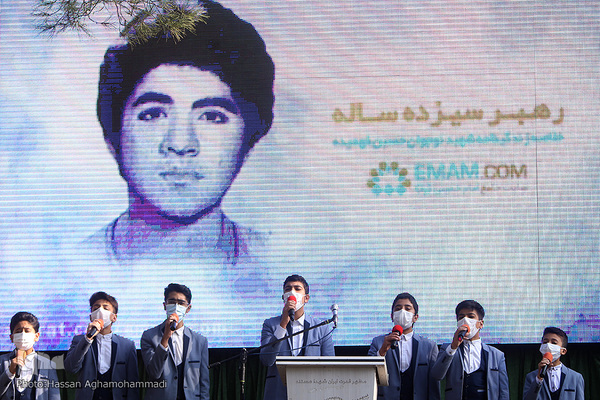 مراسم یادواره شهید فهمیده و شهدای دانش‌آموز در قطعه 24گلزار شهدای بهشت زهرا تهران