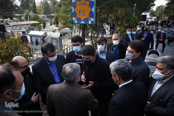 مراسم یادواره شهید فهمیده و شهدای دانش‌آموز در قطعه 24گلزار شهدای بهشت زهرا تهران