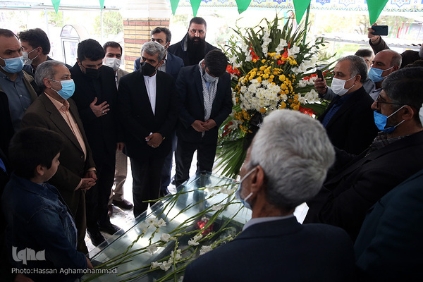 مراسم یادواره شهید فهمیده و شهدای دانش‌آموز در قطعه 24گلزار شهدای بهشت زهرا تهران