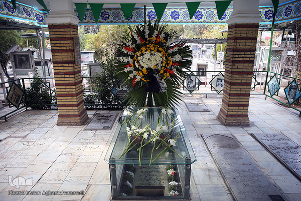 مزار شهید محمدحسین فهمیده در قطعه 24گلزار شهدای بهشت زهرا تهران