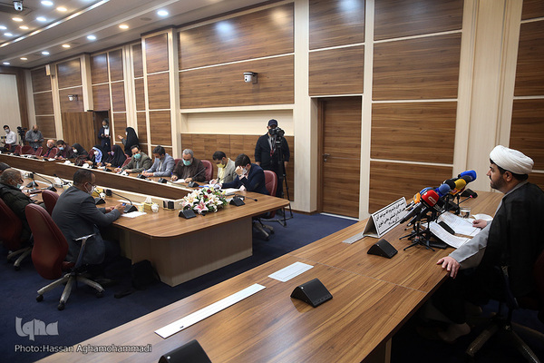 نشست رسانه ای تشریح برنامه‌های یوم‌الله ۱۳آبان