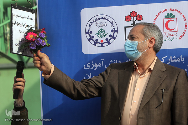 مراسم نواختن زنگ ملی استکبارستیزی و روز دانش‌آموز