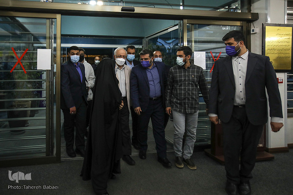 نشست معرفی کتاب «پنج گانه افول آمریکا»