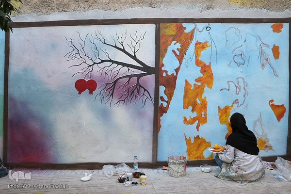 جشنواره نقاشی دیواری «آوای پاییز» در شیراز