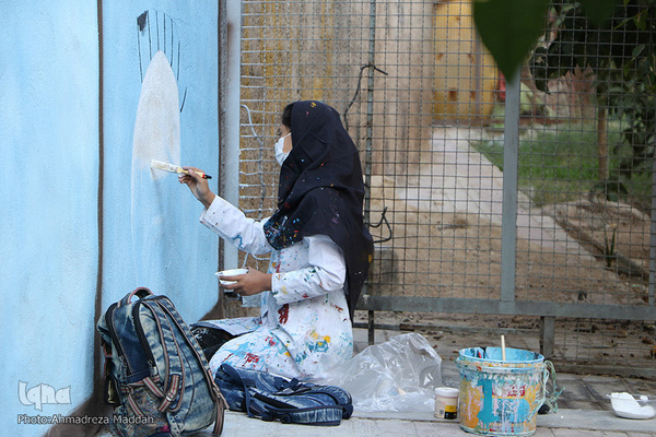 جشنواره نقاشی دیواری «آوای پاییز» در شیراز