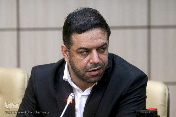 مراسم تجلیل از آیت الله محقق داماد