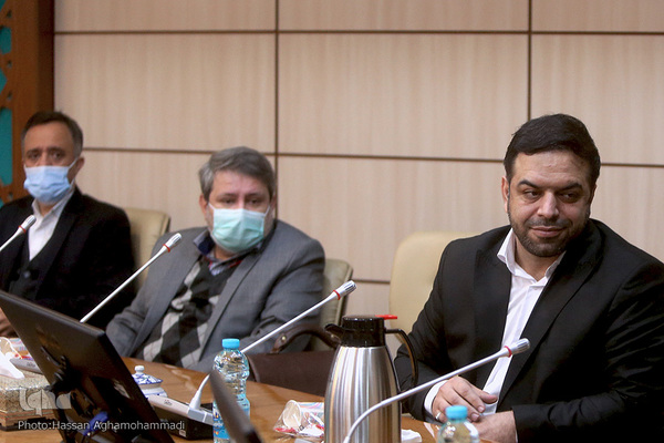 مراسم تجلیل از آیت الله محقق داماد