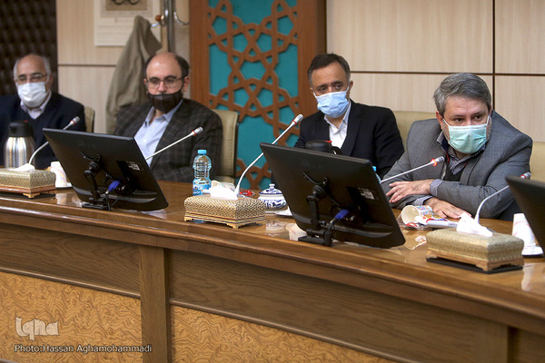 مراسم تجلیل از آیت الله محقق داماد