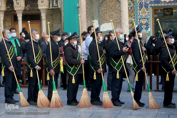 مراسم تعویض پرچم آستان منور حضرت عبدالعظیم حسنی(ع)