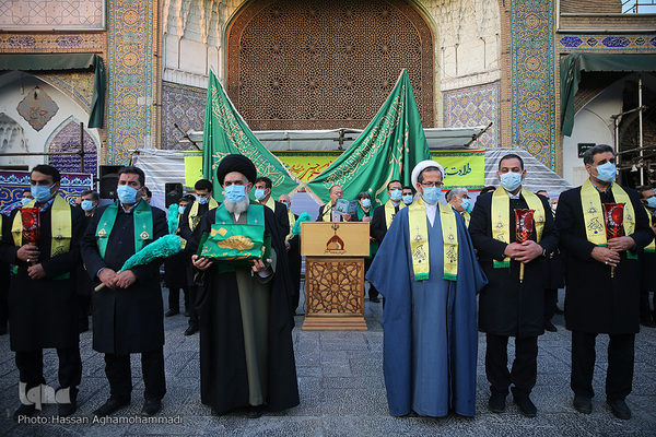 مراسم تعویض پرچم آستان منور حضرت عبدالعظیم حسنی(ع)