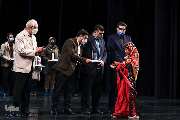 بزرگداشت روز کتاب و کتابخوانی