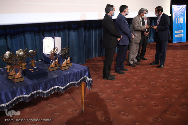 مراسم اختتامیه بیست‌وهشتمین جشنواره ملی کتاب و نوزدهمین جشنواره ملی پایان‌نامه سال دانشجویی