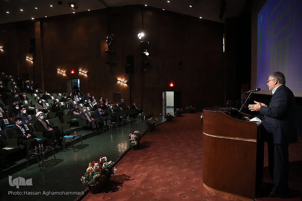 مراسم اختتامیه بیست‌وهشتمین جشنواره ملی کتاب و نوزدهمین جشنواره ملی پایان‌نامه سال دانشجویی