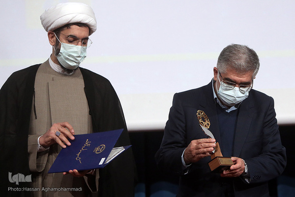 حمیدرضا طیبی، رییس جهاددانشگاهی و حجت‌الاسلام والمسلمین مصطفی رستمی، رییس نهاد نمایندگی مقام معظم رهبری در دانشگاه‌ها