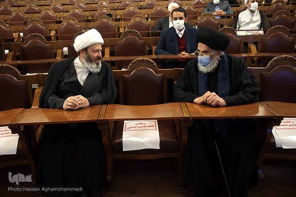 آیین رونمایی از آثار علمی و پژوهشی کتابخانه، موزه و مرکز اسناد مجلس شورای اسلامی