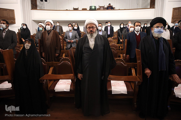 آیین رونمایی از آثار علمی و پژوهشی کتابخانه، موزه و مرکز اسناد مجلس شورای اسلامی