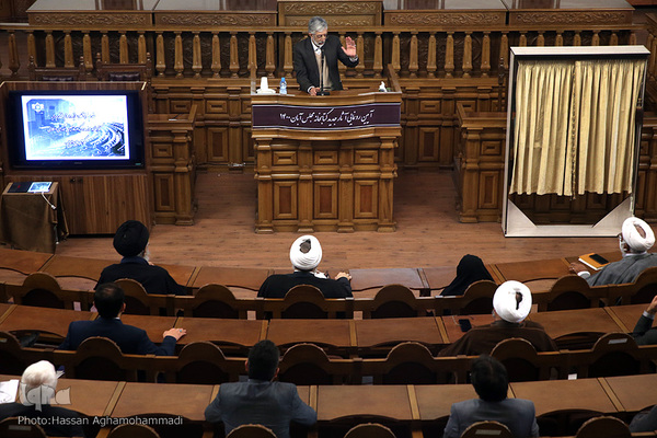 آیین رونمایی از آثار علمی و پژوهشی کتابخانه، موزه و مرکز اسناد مجلس شورای اسلامی