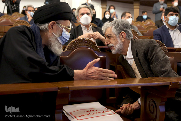 آیین رونمایی از آثار علمی و پژوهشی کتابخانه، موزه و مرکز اسناد مجلس شورای اسلامی