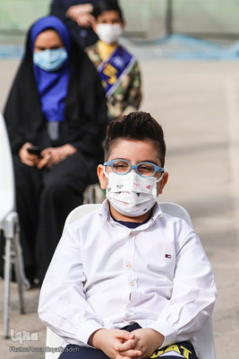 مرسم نواختن زنگ قرآن دانش آموزان پایه اول  خوزستانی در دبستان آیت‌الله بهبهانی اهواز