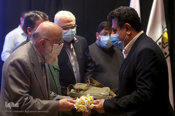 مراسم رونمایی از سیزده عنوان کتاب از تازه‌های نشر بنیاد فرهنگی روایت فتح با عنوان «فرزندان خمینی(ره)»