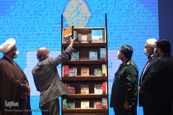 مراسم رونمایی از سیزده عنوان کتاب از تازه‌های نشر بنیاد فرهنگی روایت فتح با عنوان «فرزندان خمینی(ره)»