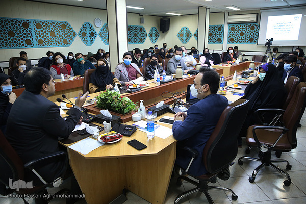 نشست هم اندیشی مدیران اجرایی و اعضای فعال سازمان دانشجویان جهاد دانشگاهی با عیسی علیزاده، معاون فرهنگی جهاد دانشگاهی