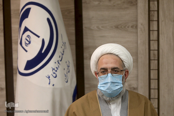 حجت‌الاسلام والمسلمین ابراهیم اکبری، مدیر مرکز خدمات حوزه علمیه استان تهران