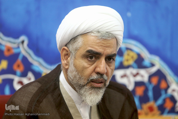 حجت‌الاسلام والمسلمین حسین صنعت‌پور، رئیس اداره عقیدتی سیاسی نیروی دریایی ارتش