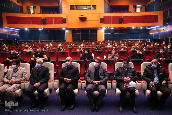 جشن گرامیداشت روز دانشجو و رونمایی از تندیس یادبود شهدای نخبه و دانشجوی دارالشهدای منطقه 17شهرداری تهران