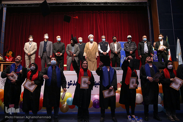 جشن گرامیداشت روز دانشجو و رونمایی از تندیس یادبود شهدای نخبه و دانشجوی دارالشهدای منطقه 17شهرداری تهران